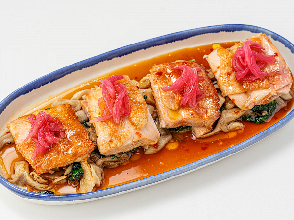 Цыпленок, запеченный в травах